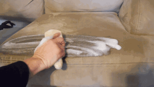 Hướng dẫn khử mùi ghế sofa theo từng chất liệu