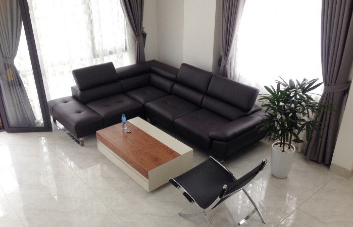 Diện tích phòng khách chung cư có hạn thì bày trí sofa phòng khách ra sao?