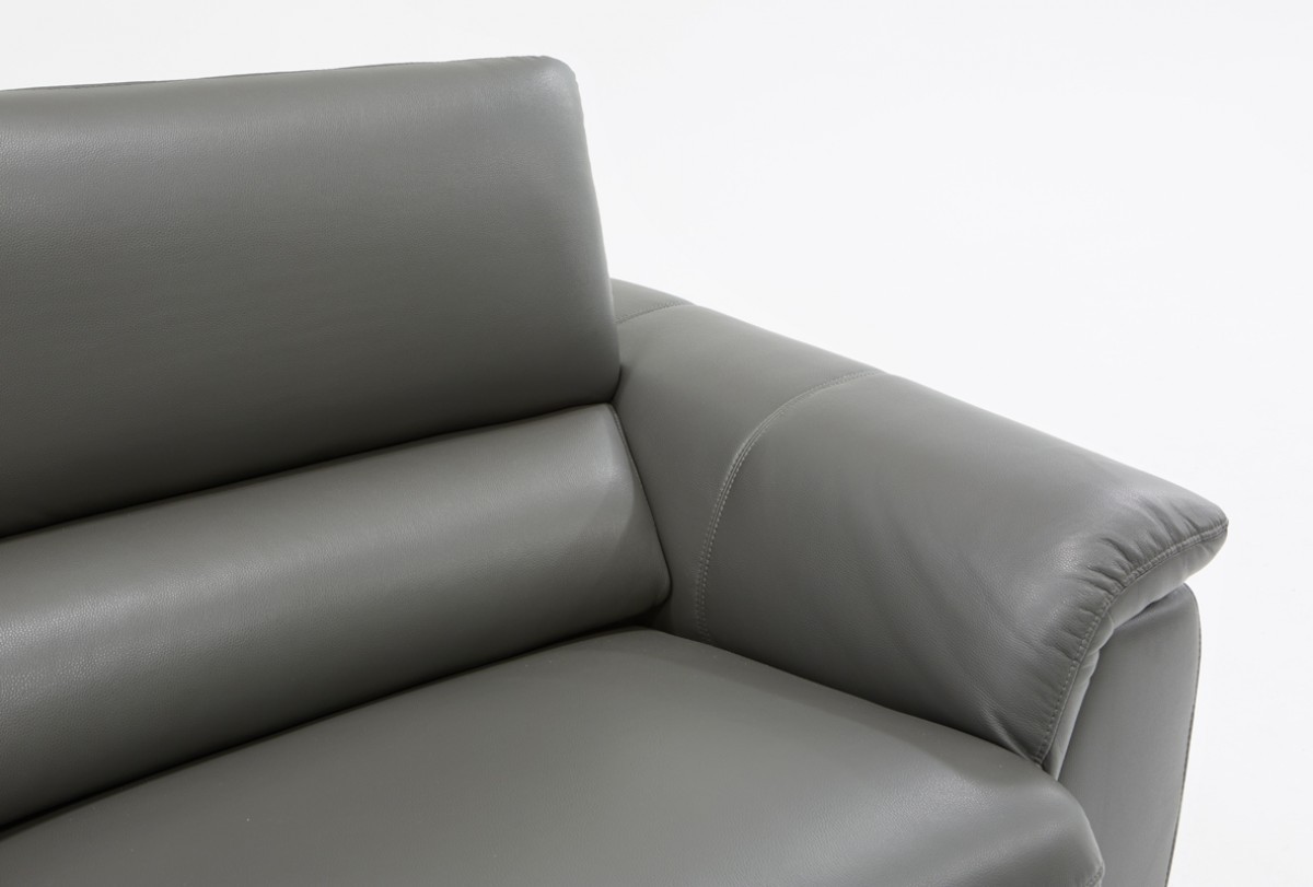 Tay vịn ghế sofa được thiết kế theo hình dáng thế nào?